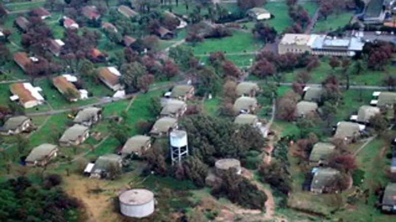 לאחד עם השכנים?