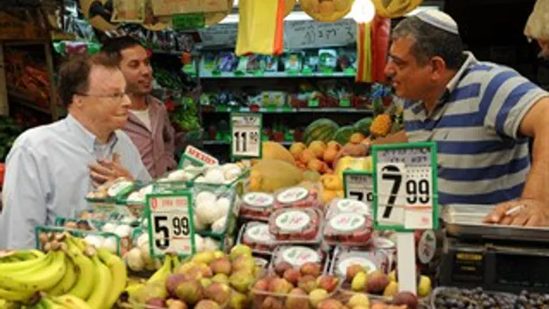 קלמנוביץ' במחנה יהודה