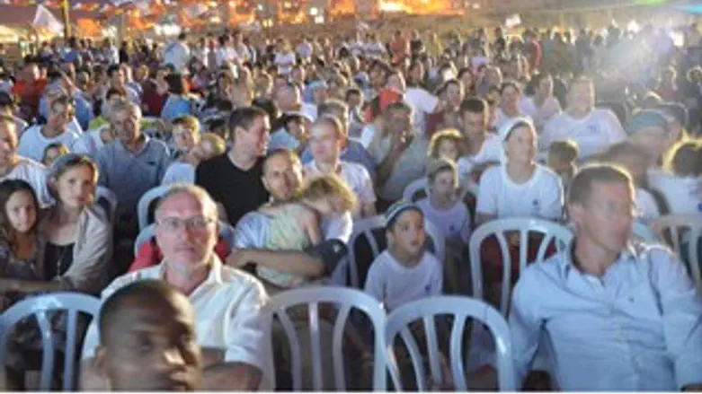 חוגגים את הקמת "לשם"