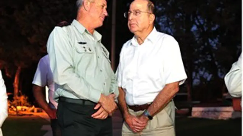 משה יעלון ובני גנץ