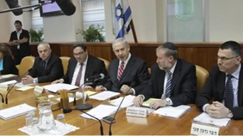 הממשלה אישרה