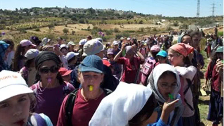 מורל גבוה בנצר