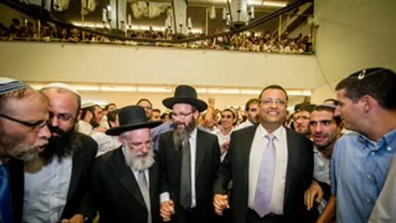 משה ליאון בישיבת מרכז הרב