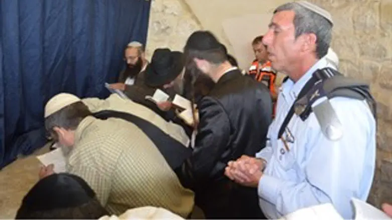 הרבצ"ר בקבר יוסף הלילה