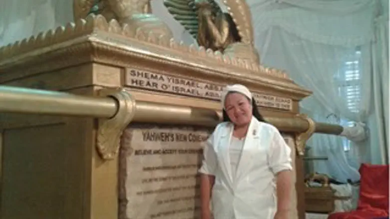 גרייס קופנה וארון הברית