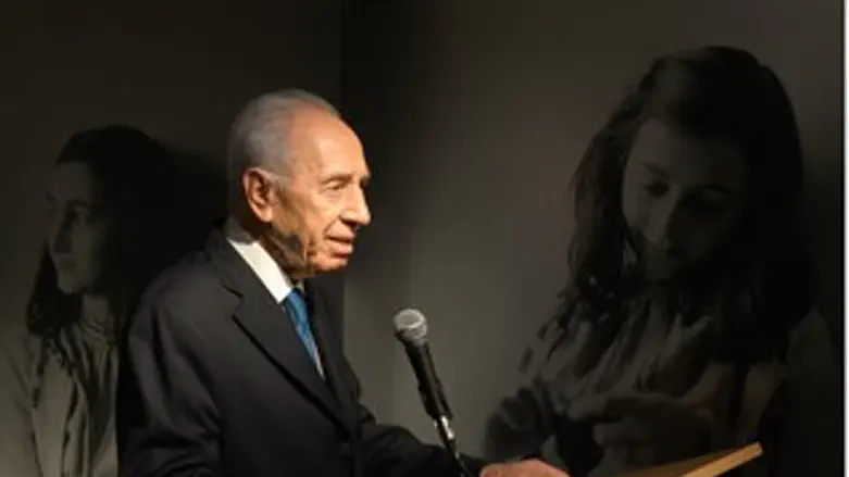 הנשיא בבית אנה פרנק