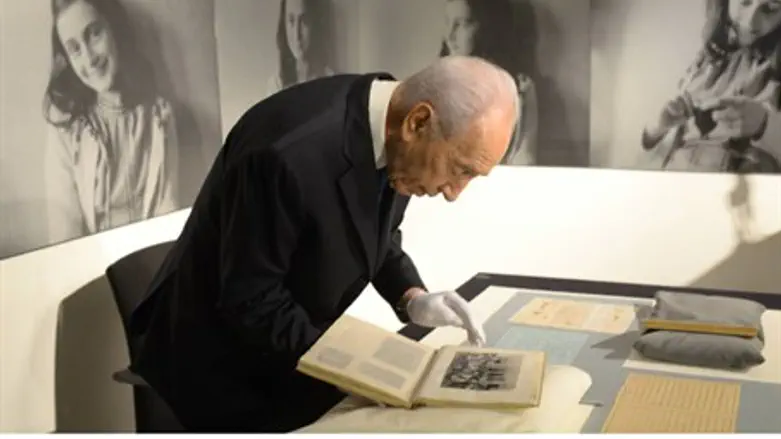 President Shimon Peres visits the Anne Frank