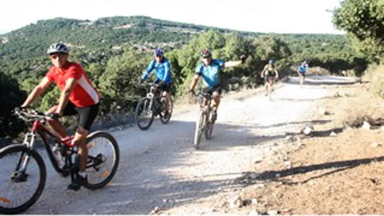 רוכבים למען הבנים