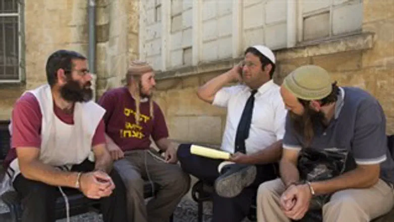 העצורים עם עו"ד בן גביר