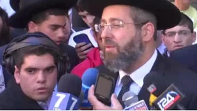 לא זכינו. הרב לאו