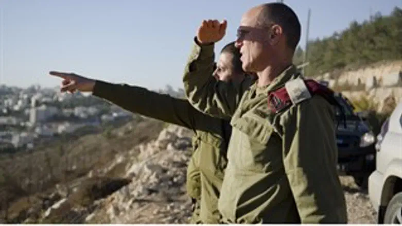 ניצן אלון ויוסי פינטו