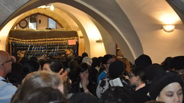 Women at the Tomb of Rachel