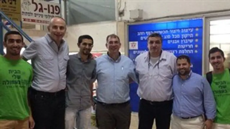 ניר אורבך בעפולה