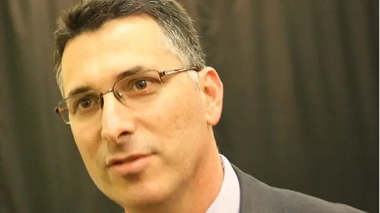 Гидеон Саар