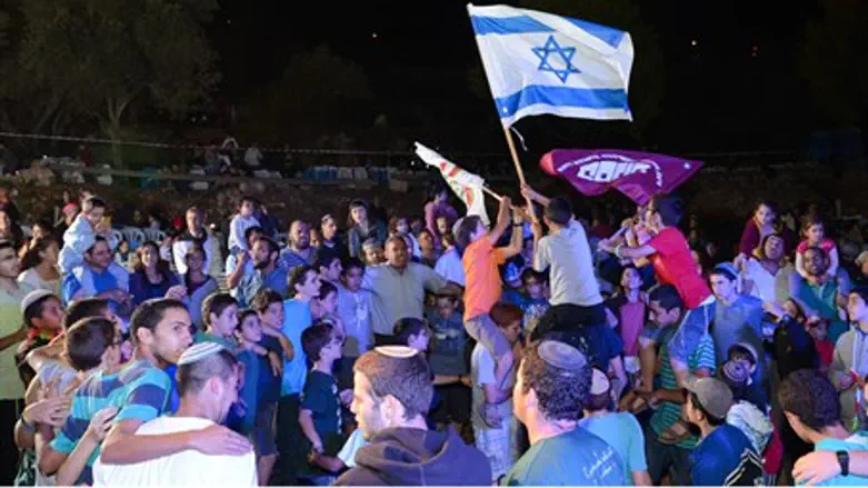 Празднование в Псагот. Иллюстрация