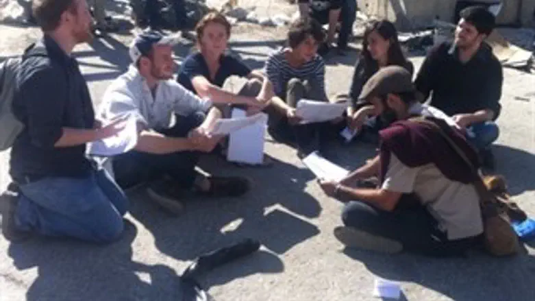 פעילי השמאל בחברון