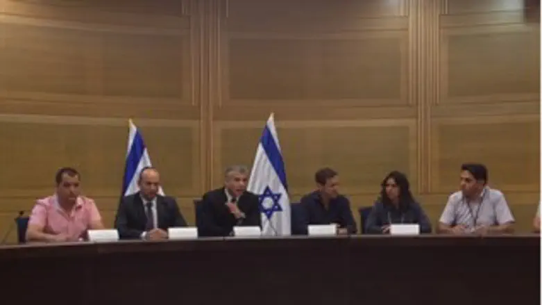 מסיבת העיתונים בנט ולפיד