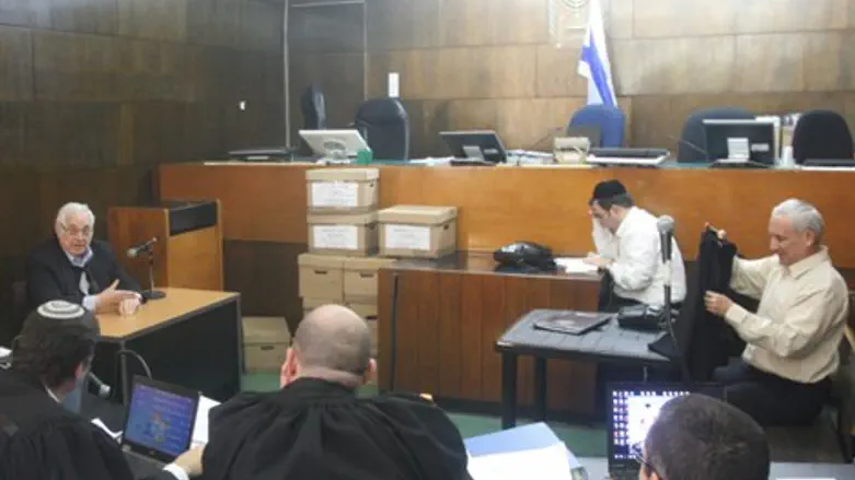 מאסר. בית משפט