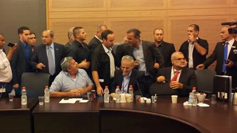 העימות המילולי בועדת הפנים
