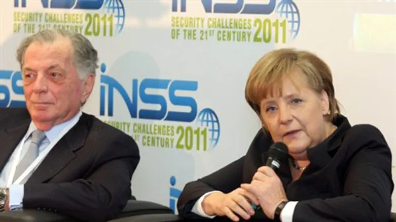 סוף לגרעין הגרמני. מרקל