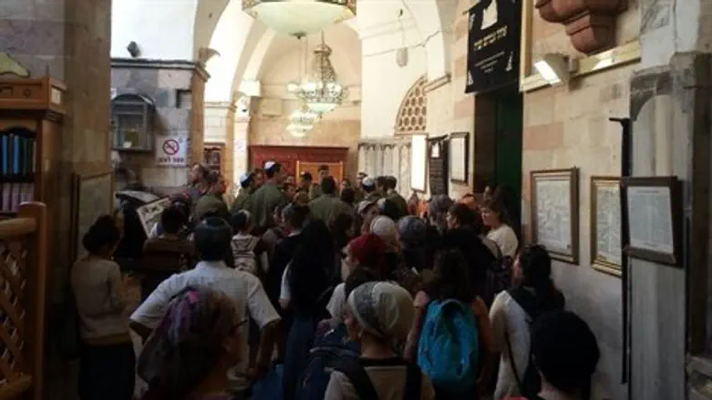 הסטודנטיות בביקור בחברון