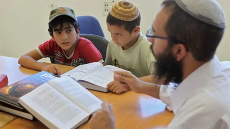 תלמידים בבית ספר דתי