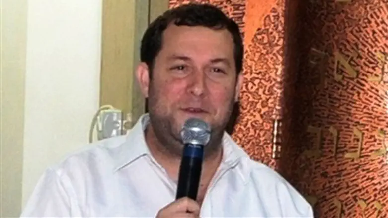 שודדים אותנו. יוסי דגן