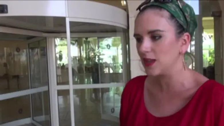 אמילי אמרוסי