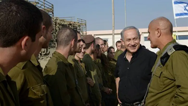 נתניהו באוגדת עזה. היום