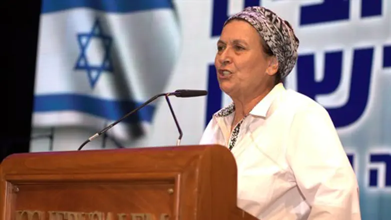 דניאלה וייס על הבמה