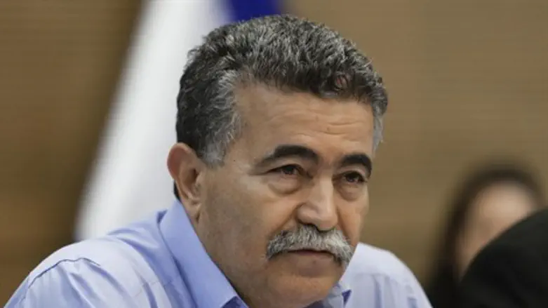 בולם תוכניות. השר פרץ