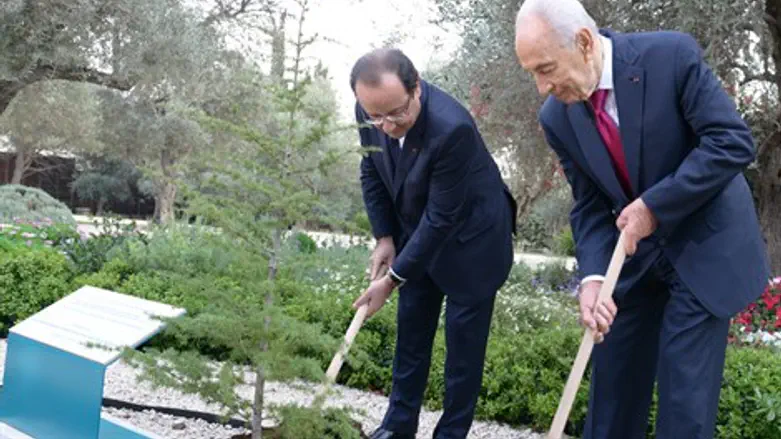 שמעון פרס ופרנסואה הולנד