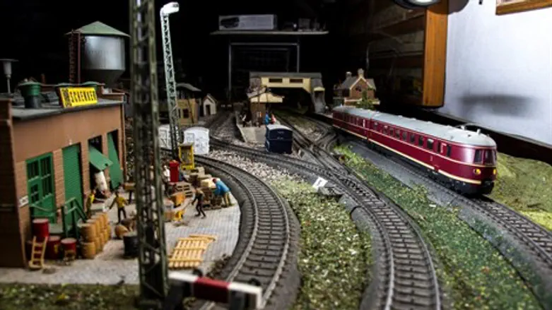 רכבות מיניאטוריות