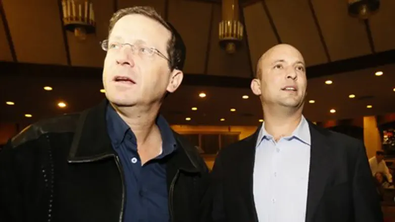 נפתלי בנט ובוז'י הרצוג