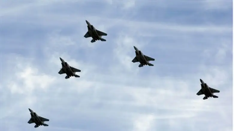 Illustration: F-15 fighter jets