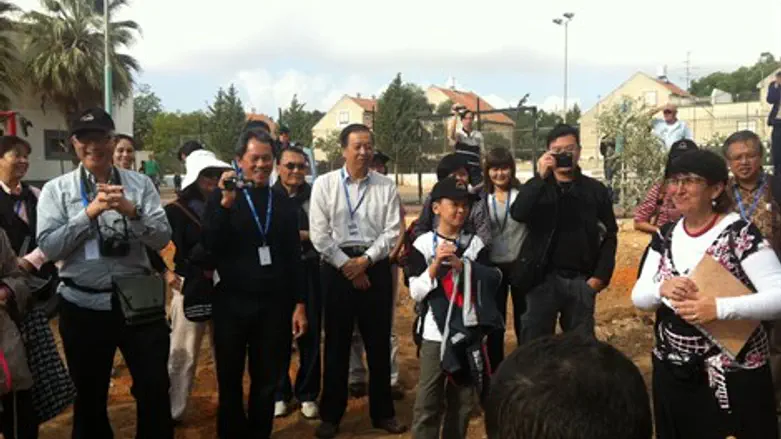 התיירים ממלזיה בשומרון