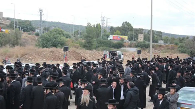 ההפגנה מול הכלא