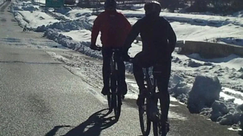 אופניים בשלג 