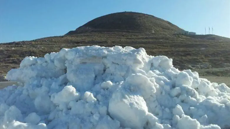 שלג למרגלות ההרודיון