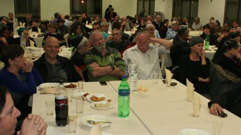 ערב הפרידה. אמש