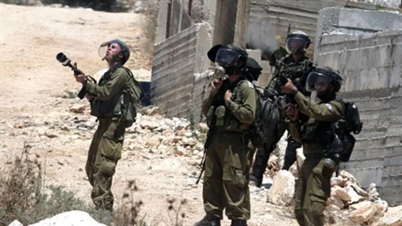 Солдаты (Иллюстрация)