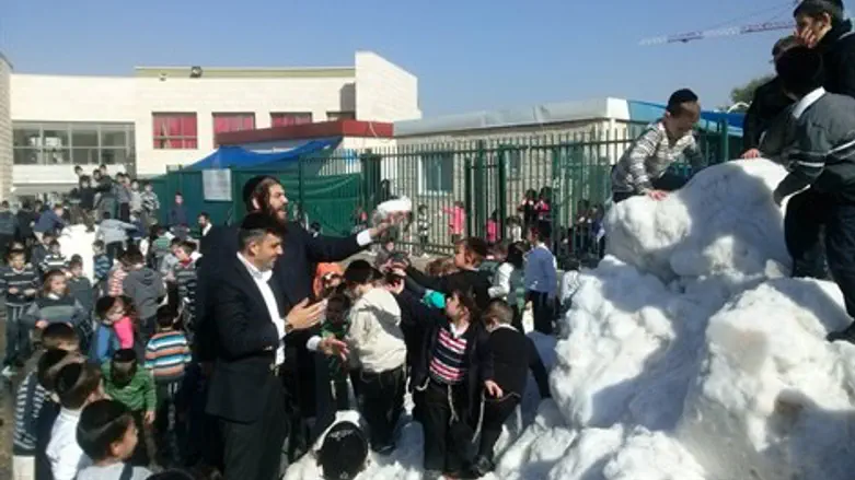 שלג לילדי אלעד