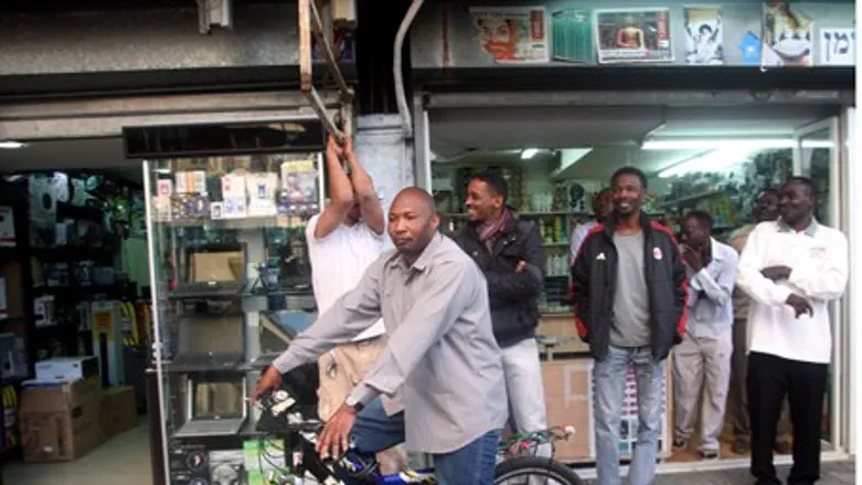 Illustration: African immigrants in Tel Aviv