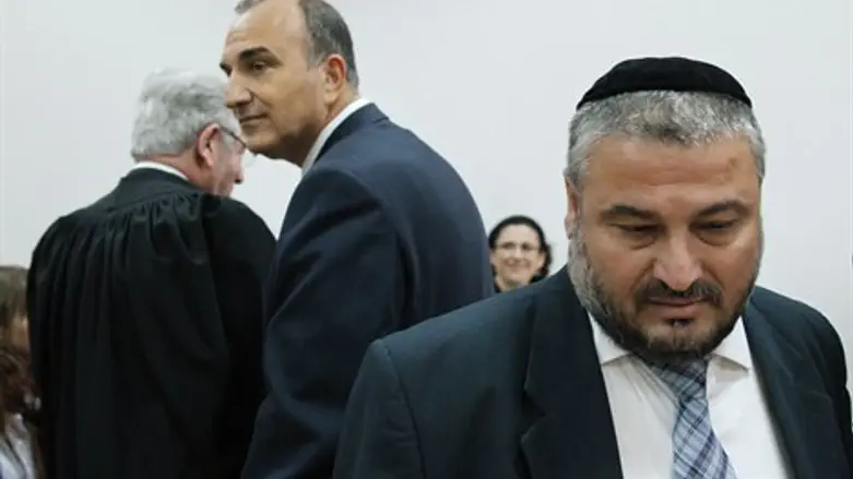 אבוטבול וכהן בבית המשפט