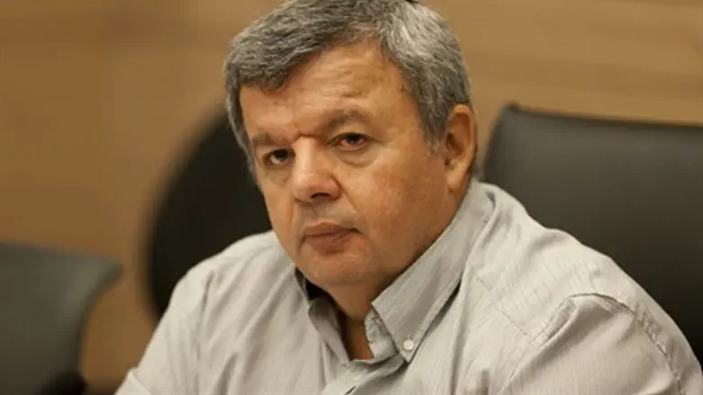 לא חותמת גומי. כלפה