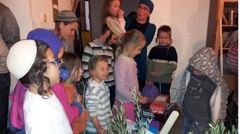 Women in Green visit Boaz Albert's home