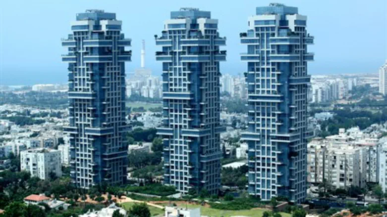 מגדלי אקירוב