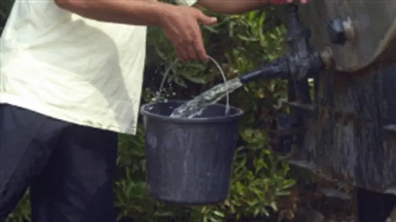 מים מים בששון