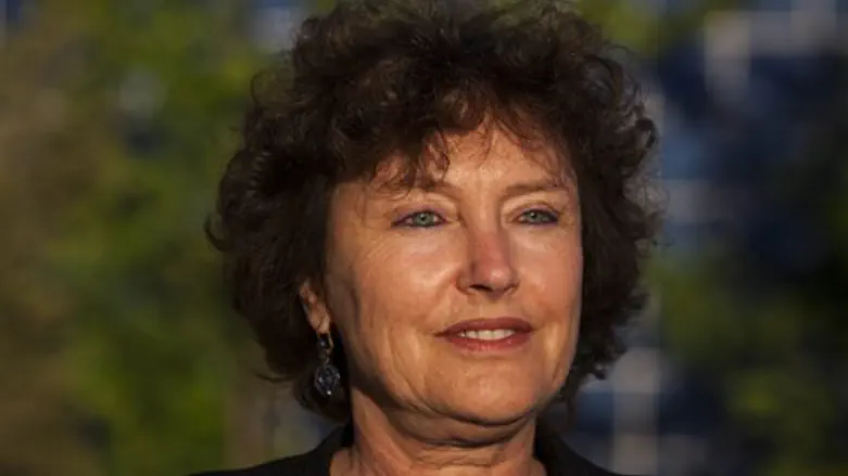 לבטל פטורים ממס. קרנית פלוג