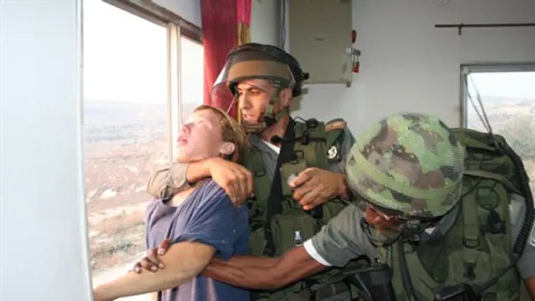 אלימות קשה בחוות גלעד